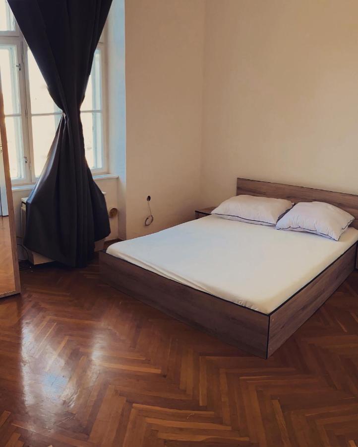 פץ' Jokai Hostel מראה חיצוני תמונה