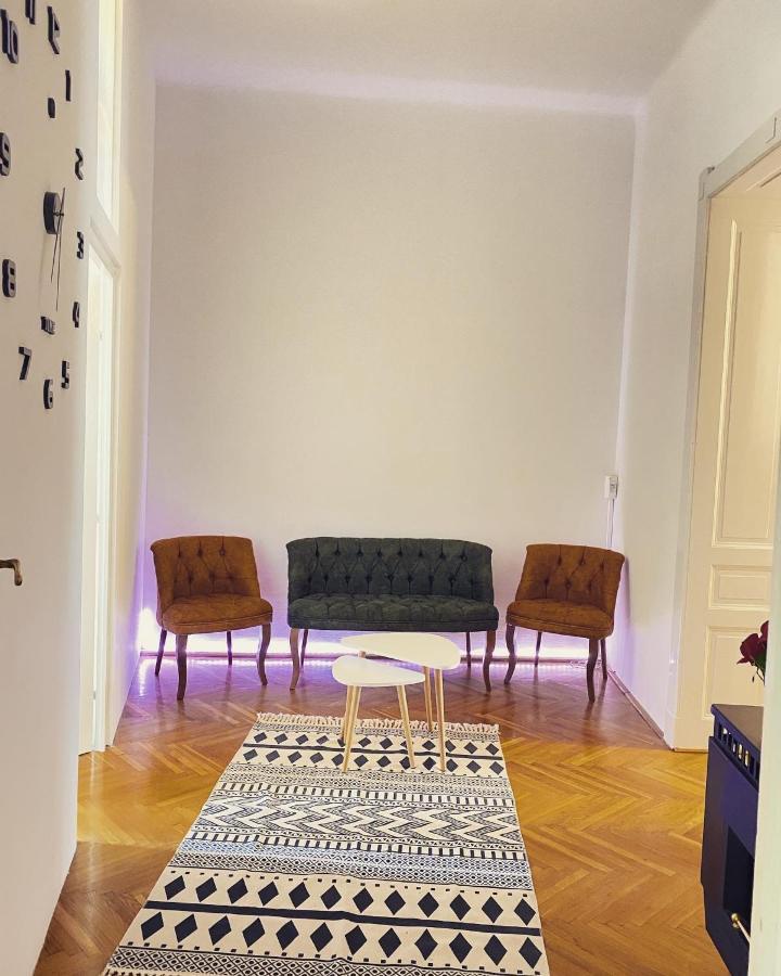 פץ' Jokai Hostel מראה חיצוני תמונה