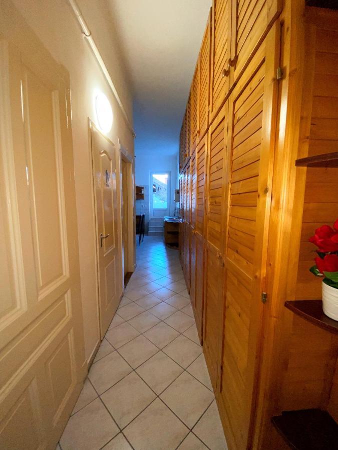 פץ' Jokai Hostel מראה חיצוני תמונה