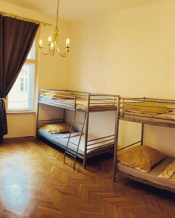 פץ' Jokai Hostel מראה חיצוני תמונה