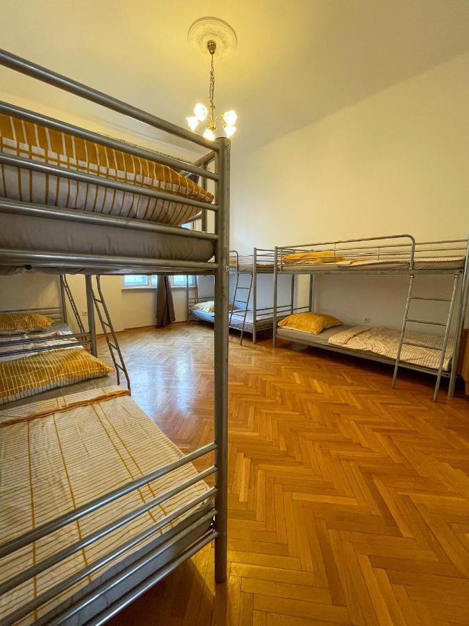 פץ' Jokai Hostel מראה חיצוני תמונה