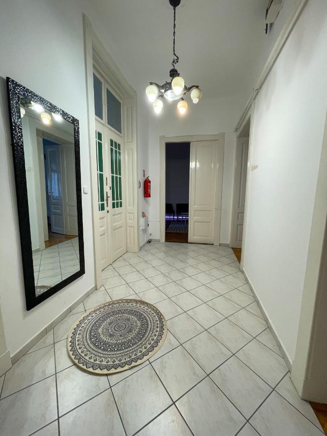 פץ' Jokai Hostel מראה חיצוני תמונה