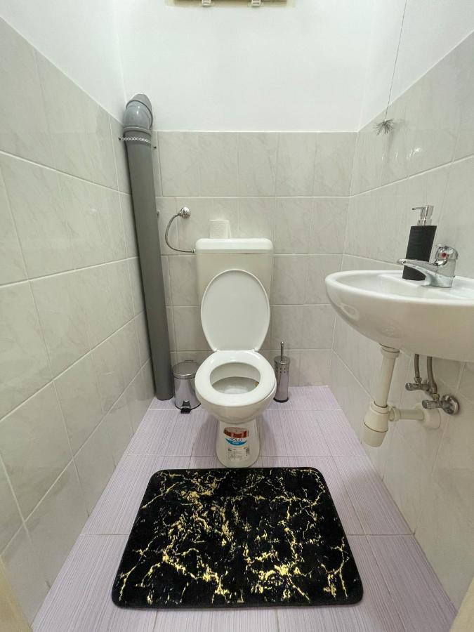 פץ' Jokai Hostel מראה חיצוני תמונה